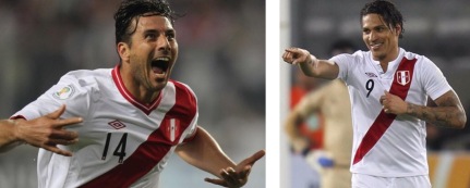 Pizarro y Guerrero en el ataque